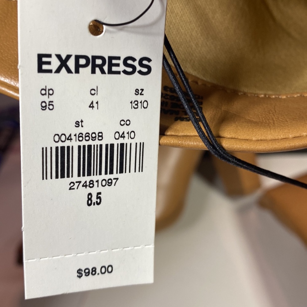 EXPRESS - CAMEL 8 1/2 NEW KNEE BOOTS NO LONGER HAVE BOX SHIPPED IN CLEAR BOX - Picture 11 of 11